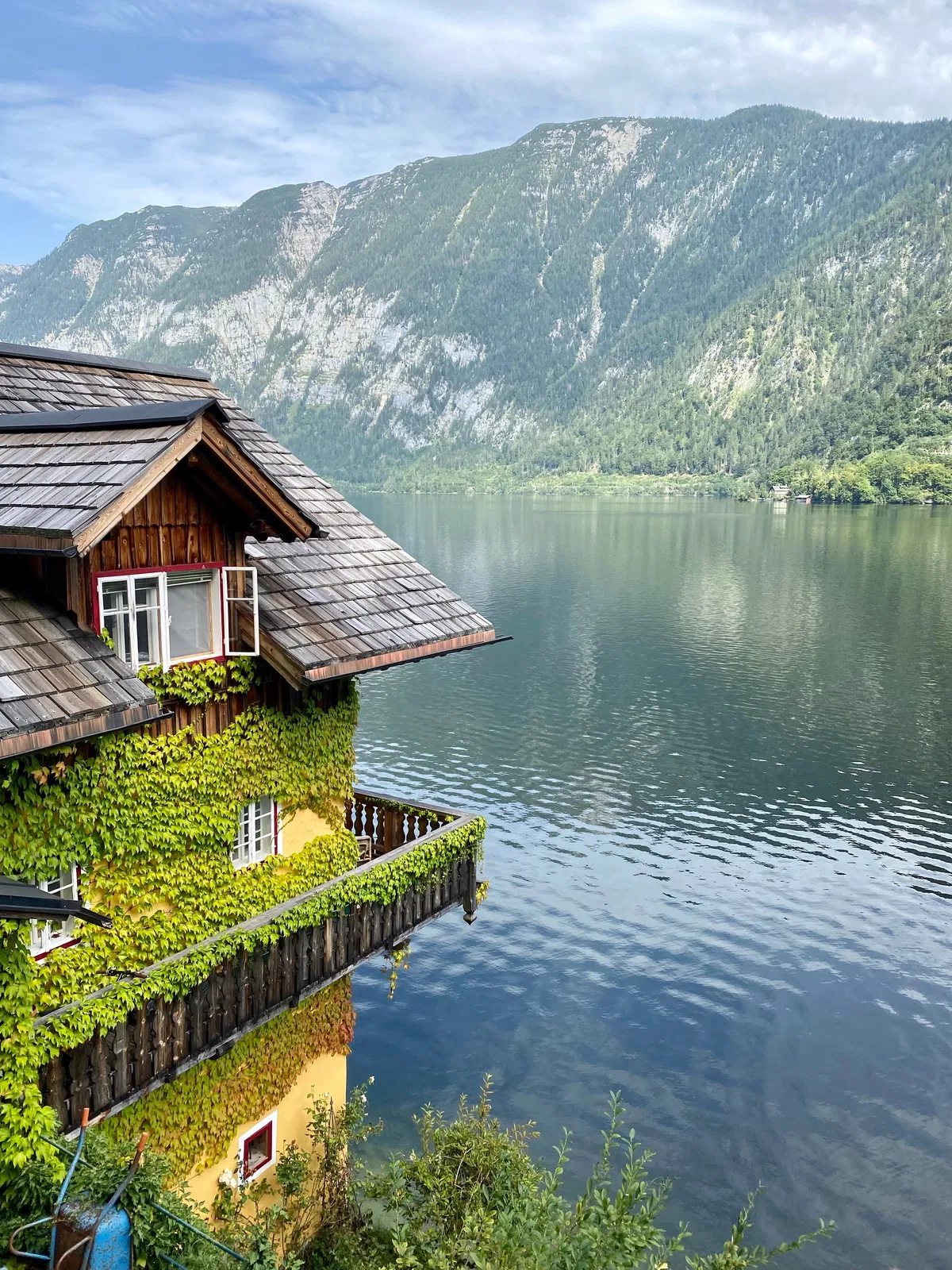Haus am Hallstätter See als Sinnbild für ein Feriendomizil